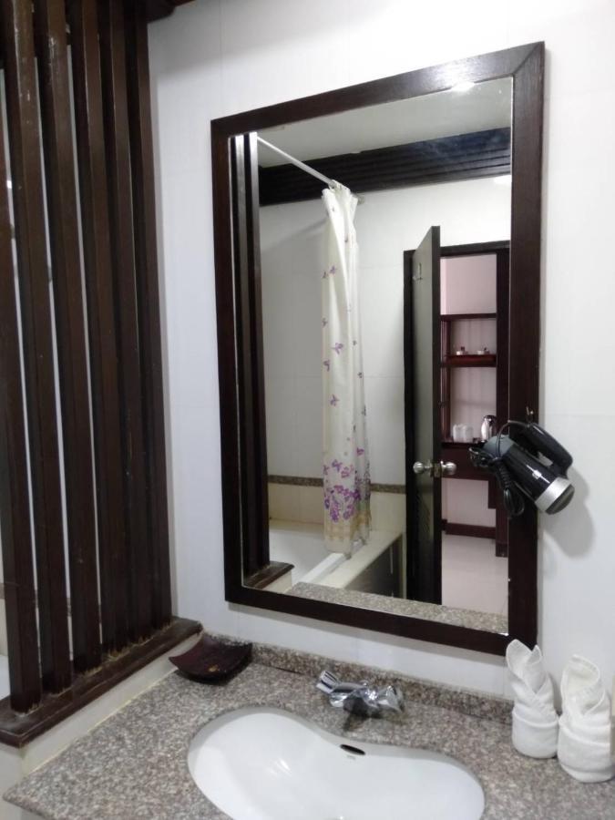 Grand Phranakhon Hotel Phra Nakhon Si Ayutthaya Zewnętrze zdjęcie